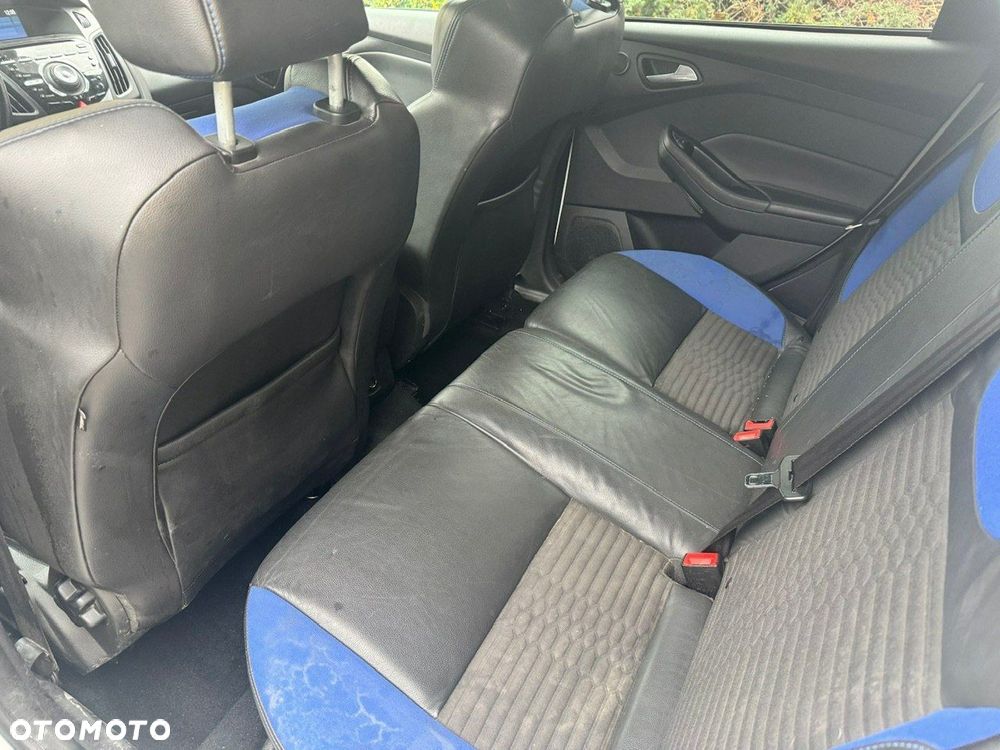 Ford Focus - 12