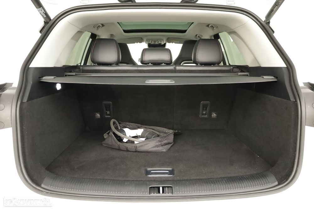 MG EHS 1.5 T-GDI Plug-in Hybrid Luxury - 27