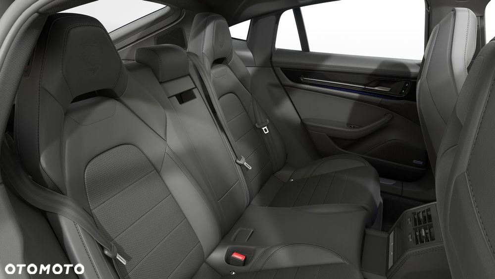 Porsche Panamera 4 E-Hybrid PHEV - 6