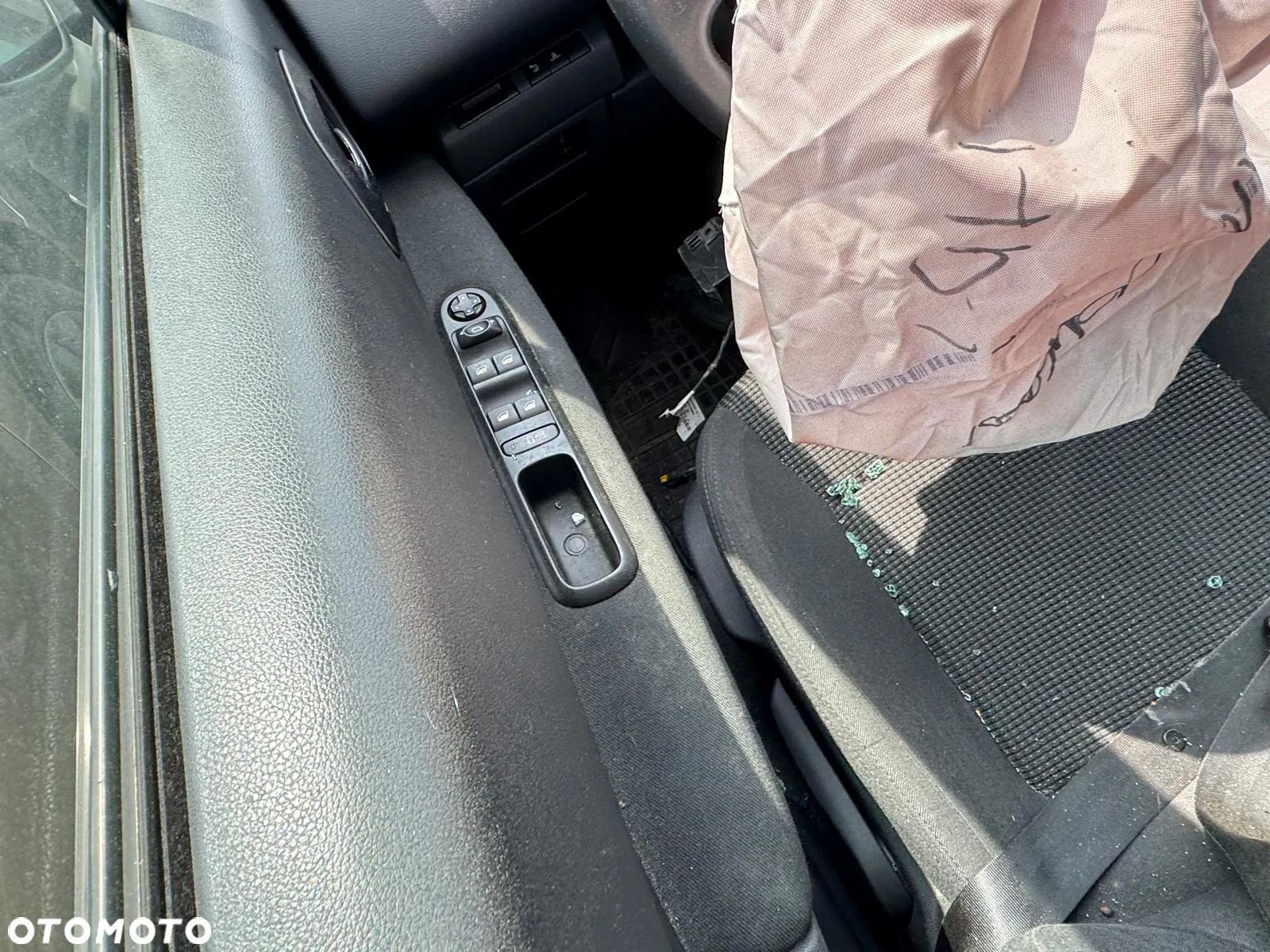 Klapa bagażnika Peugeot 5008 I poj. 1.6 Diesel 112 KM - 8