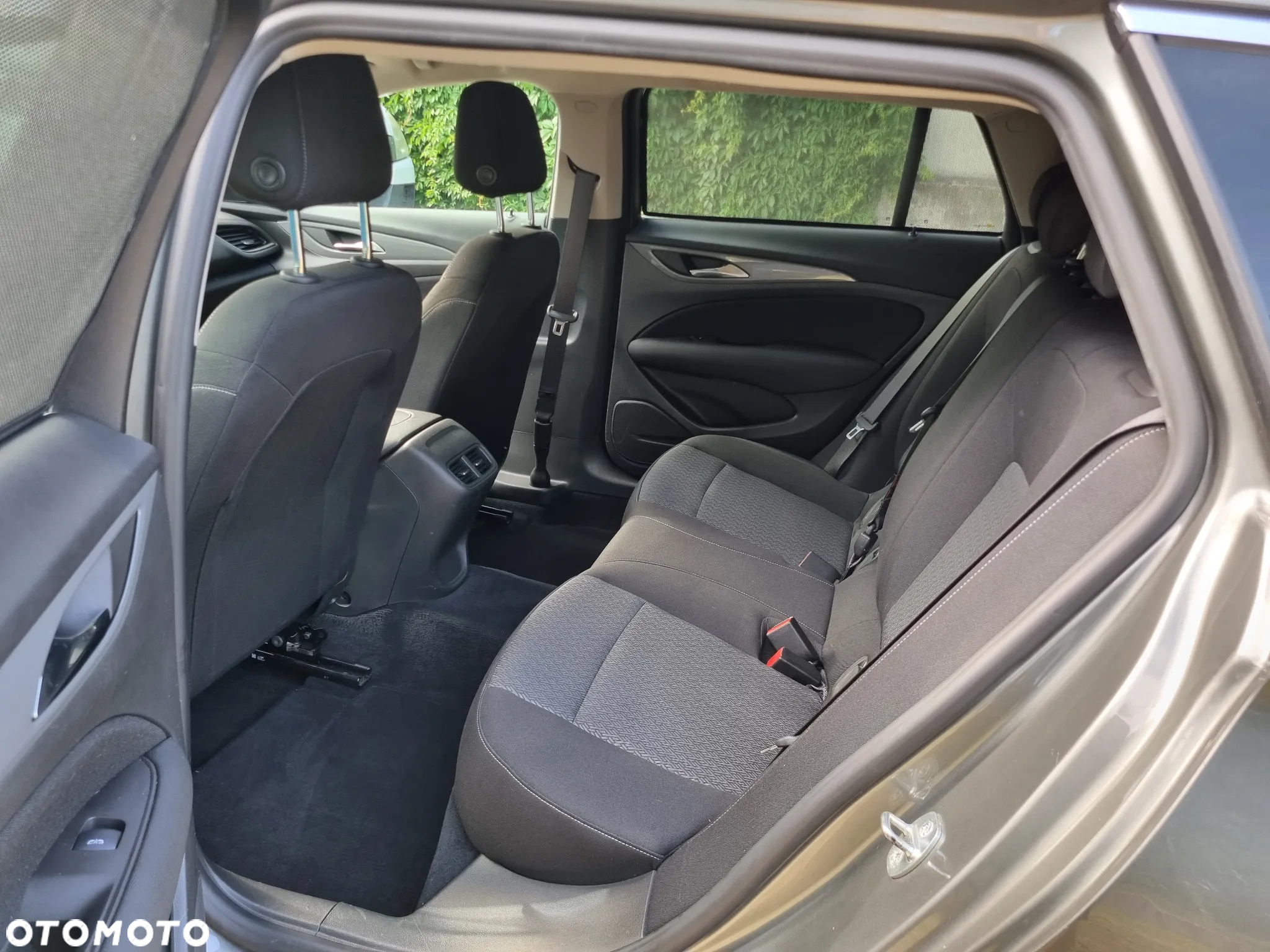 Opel Insignia 2.0 CDTI Sports Tourer ecoFLEXStart/Stop Edition - 19