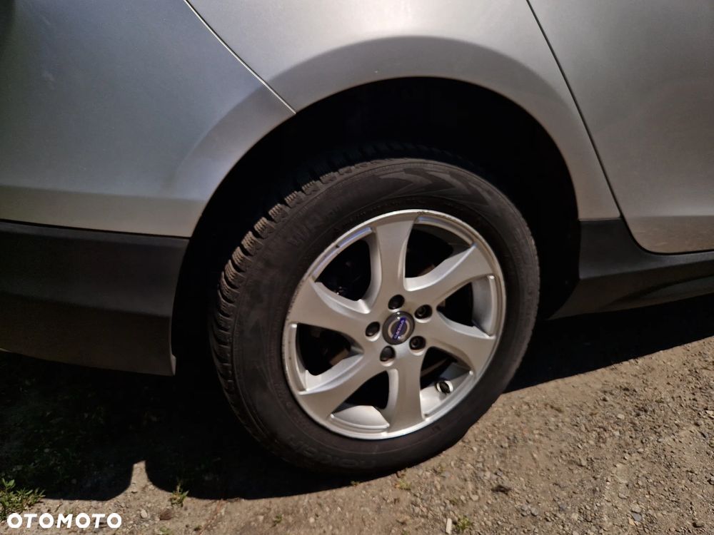 Volvo V40 D2 Drive-E Momentum - 16