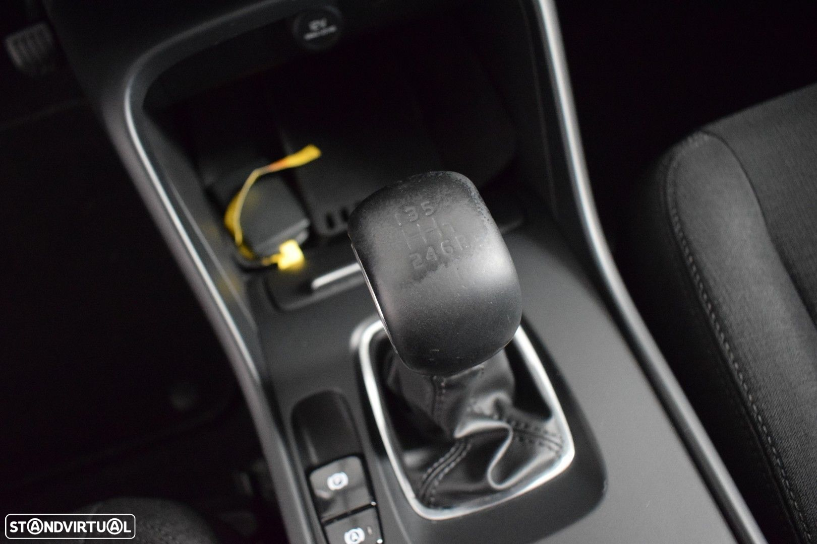 Volvo XC 40 2.0 D3 Momentum - 25