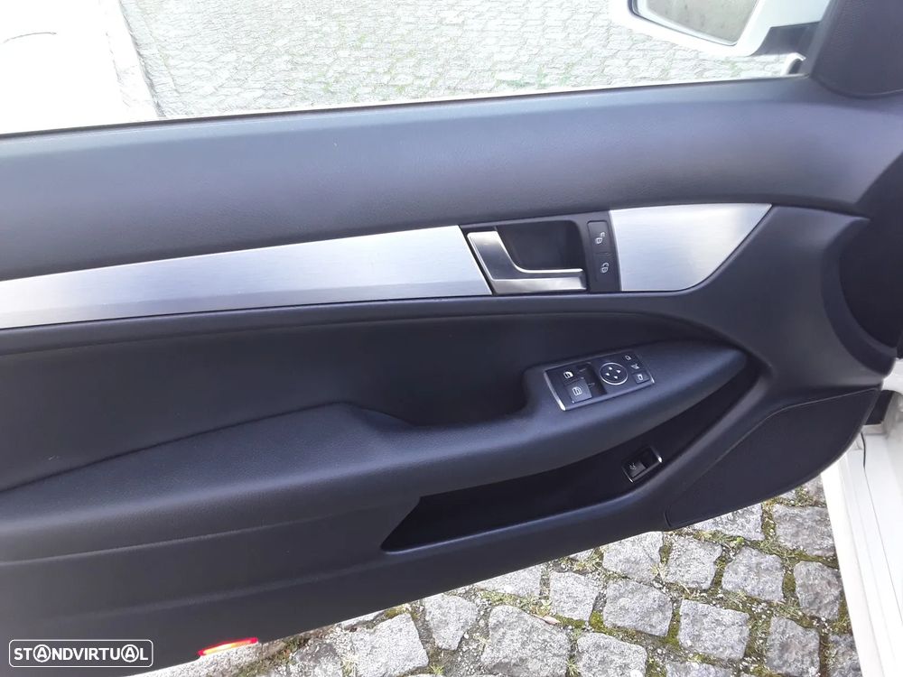 Mercedes-Benz C 220 CDI DPF (BlueEFFICIENCY) 7G-TRONIC - 12