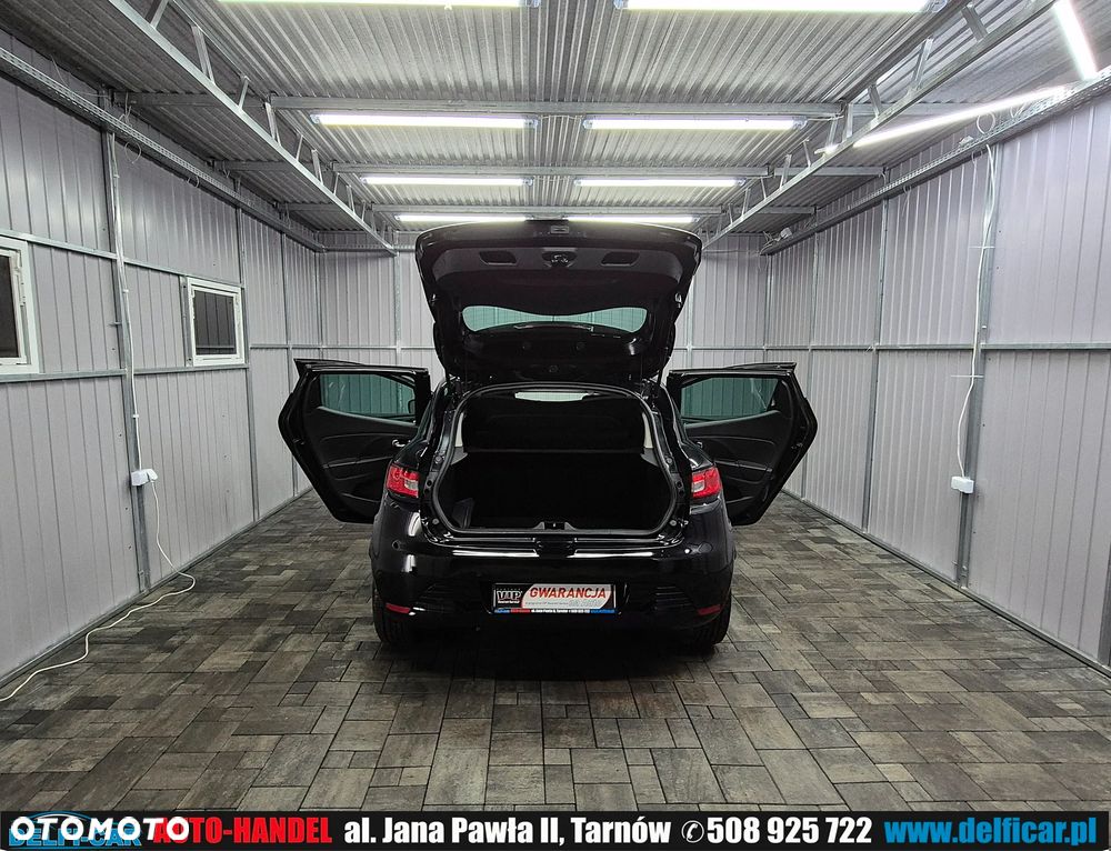 Renault Clio 1.2 16V 75 LIMITED - 11