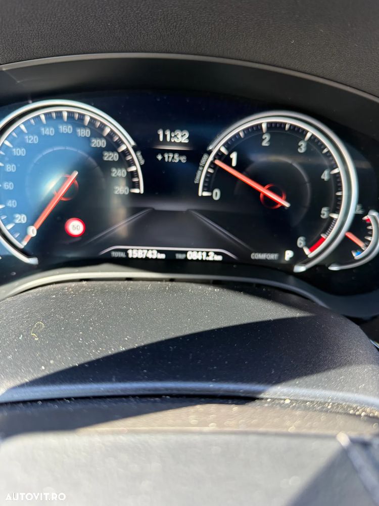 BMW Seria 5 530d xDrive AT - 18