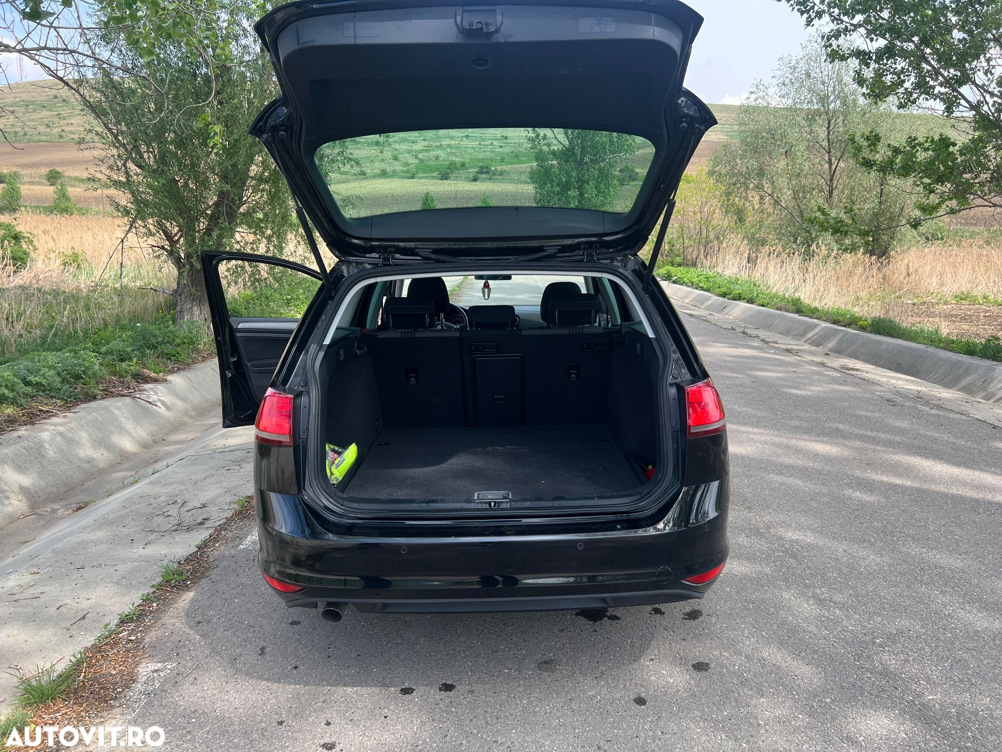 Volkswagen Golf 1.6 TDI BlueMotion Technology Allstar - 19