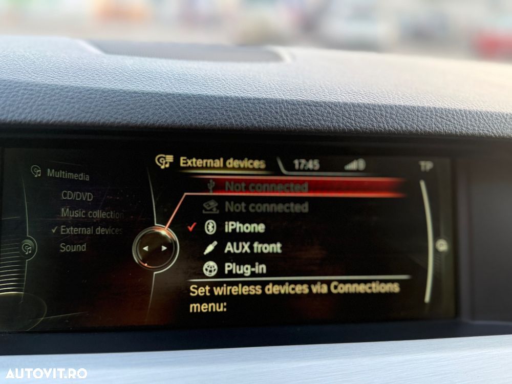 BMW Seria 5 525d Aut. - 11