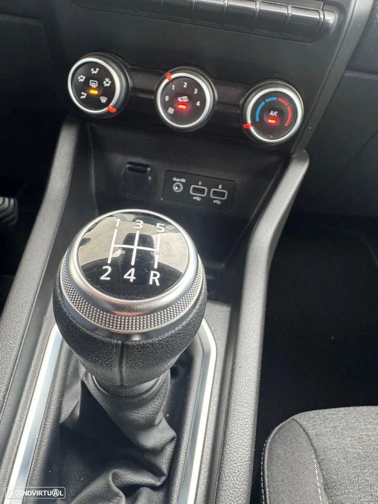 Renault Clio - 6