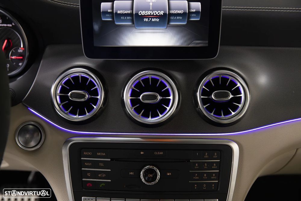 Mercedes-Benz CLA 45 AMG 4Matic Speedshift DCT 7G Night Edition - 38