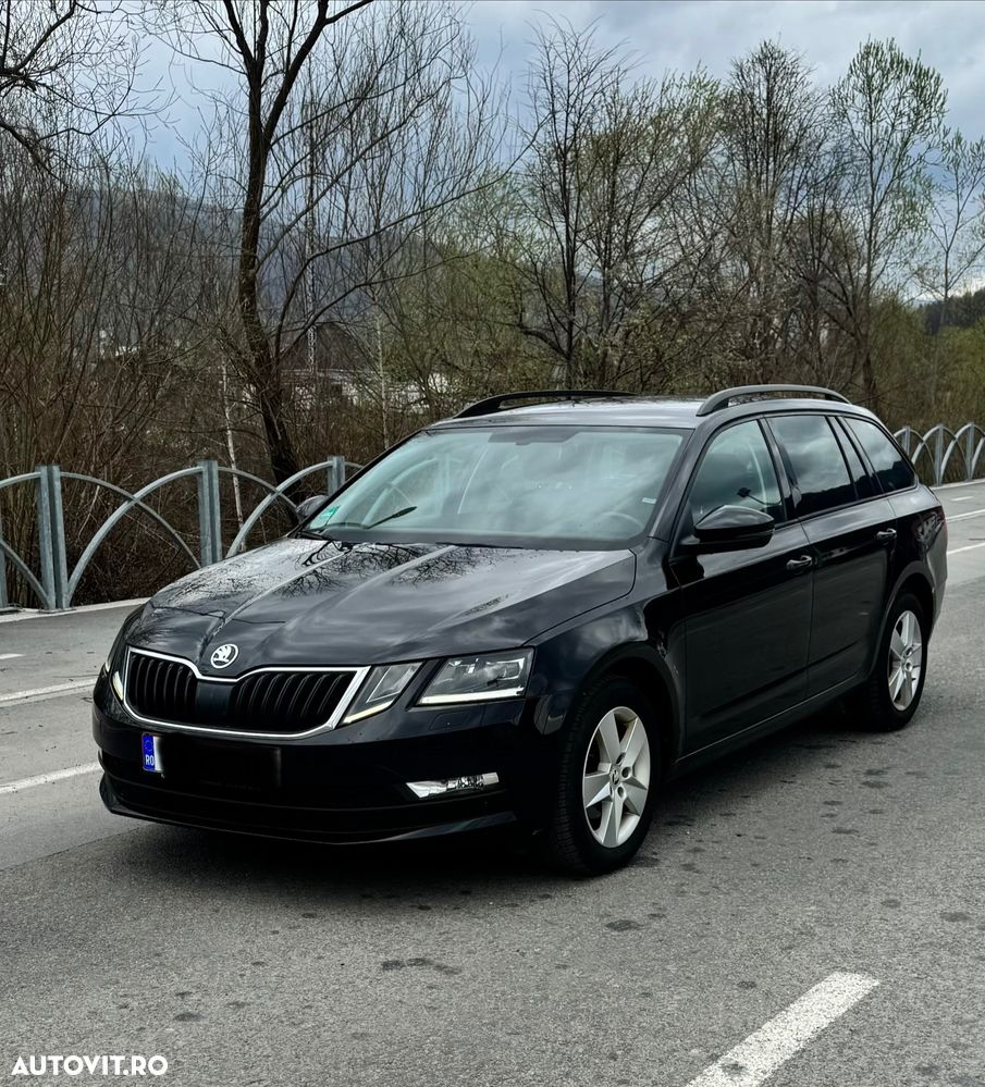 Skoda Octavia 1.6 TDI DSG Ambition - 2