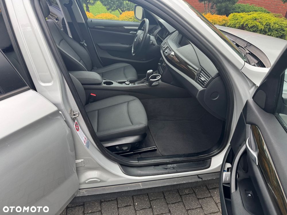 BMW X1 xDrive20d - 9
