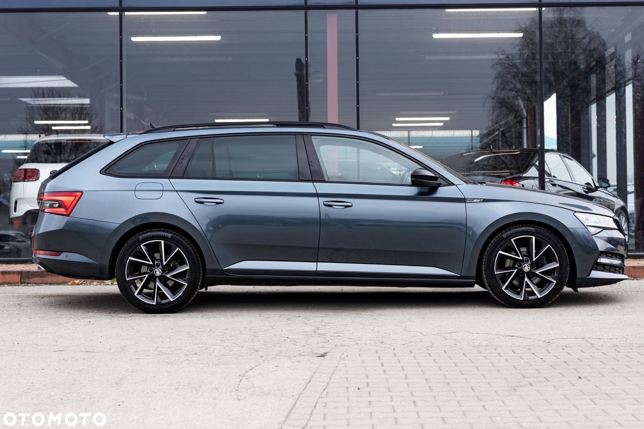 Skoda Superb 2.0 TDI DSG Sportline - 15