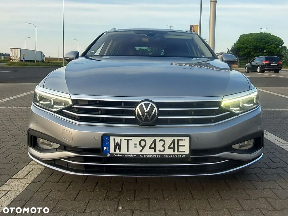 Volkswagen Passat 2.0 TDI EVO Elegance - 11