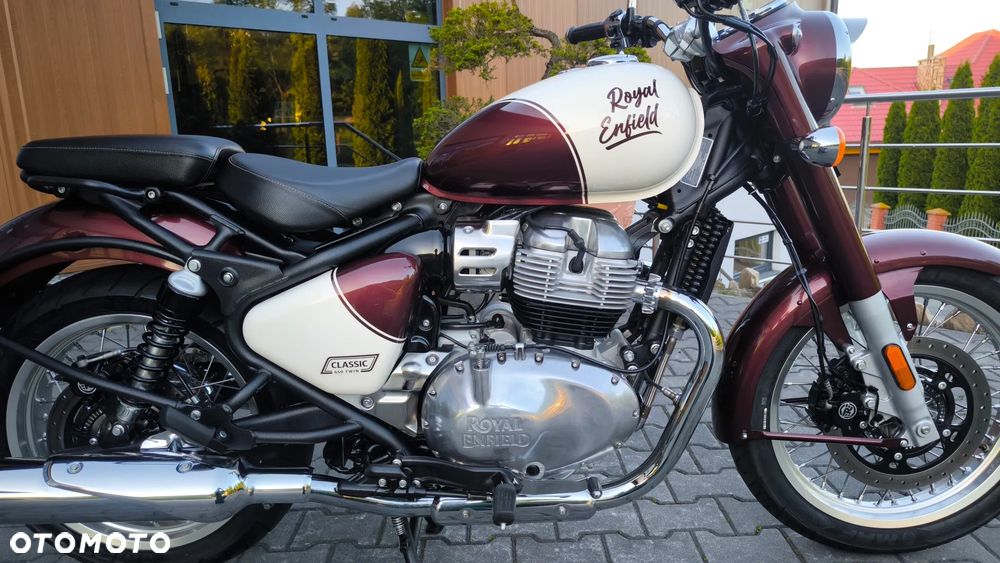Royal Enfield Classic - 18