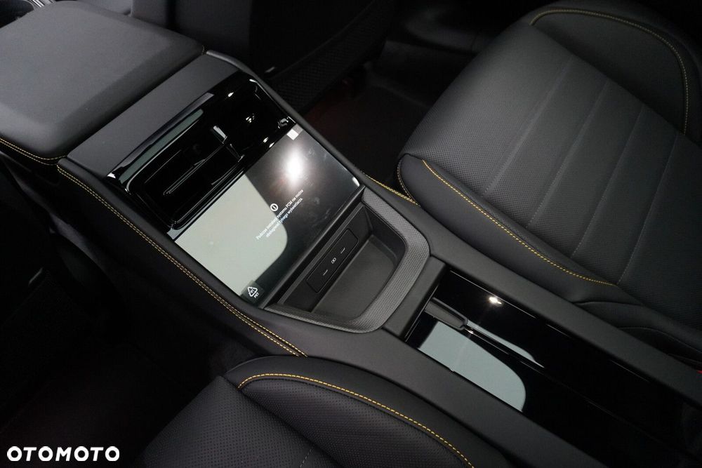 Porsche Panamera - 33