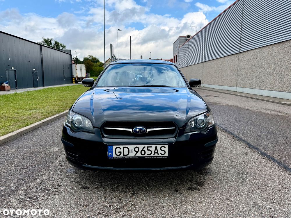 Subaru Legacy 2.0i MT - 3