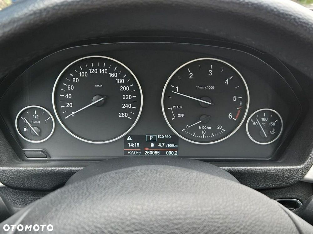 BMW Seria 3 320d Efficient Dynamic Edition - 27