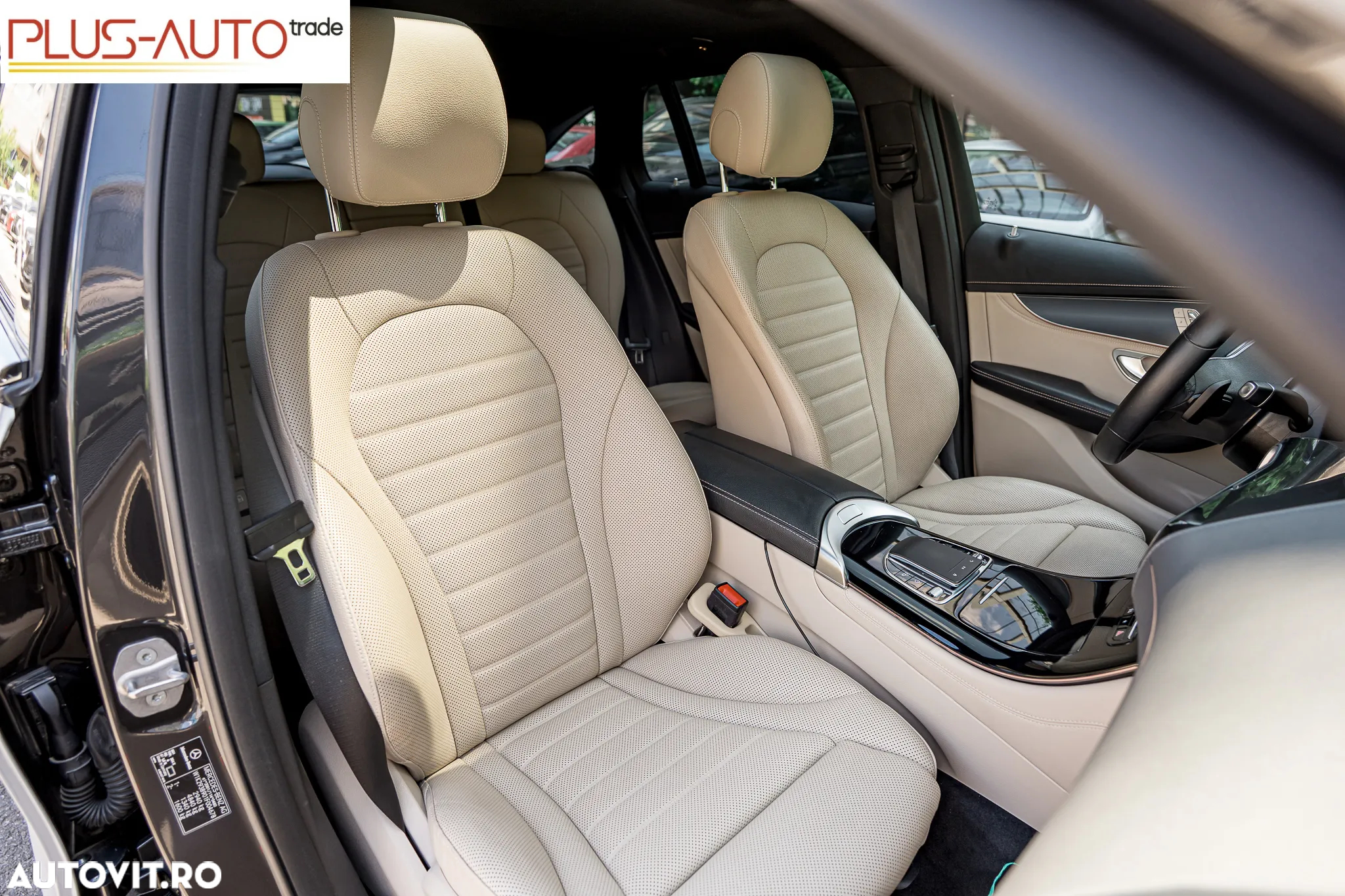 Mercedes-Benz EQC 400 4MATIC - 36