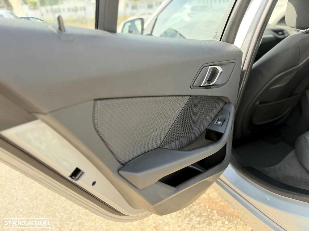BMW 116 d Corporate Edition Auto - 32