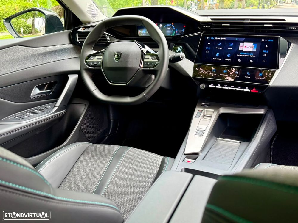 Peugeot 408 HYBRID 136 e-DSC6 Allure - 16