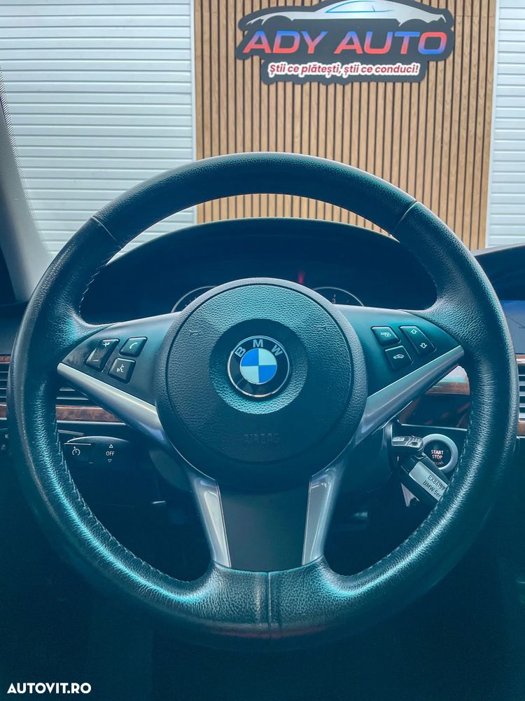 BMW Seria 5 520d Touring - 8