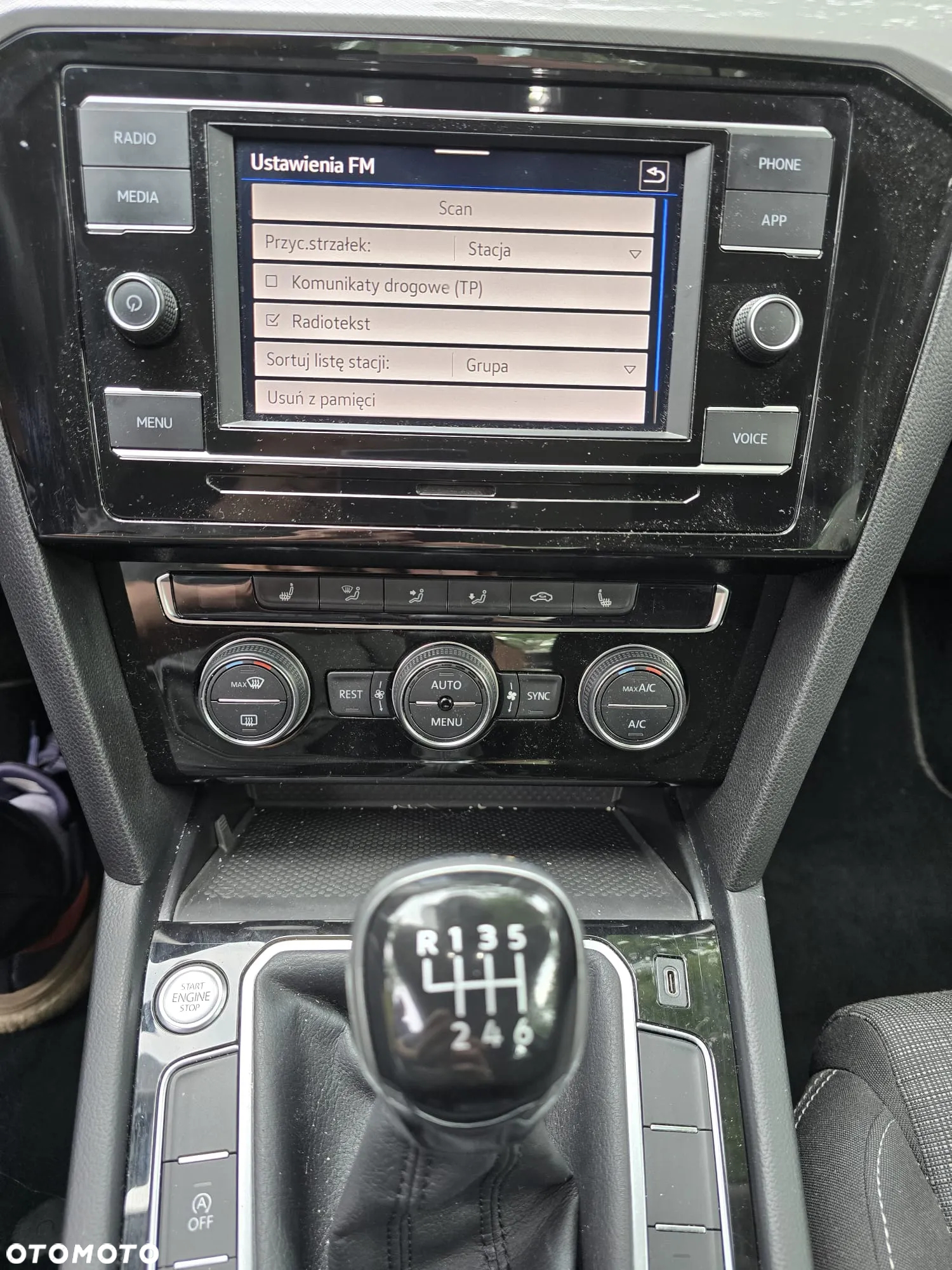 Volkswagen Passat - 2