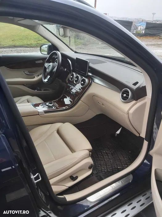 Mercedes-Benz GLC - 1