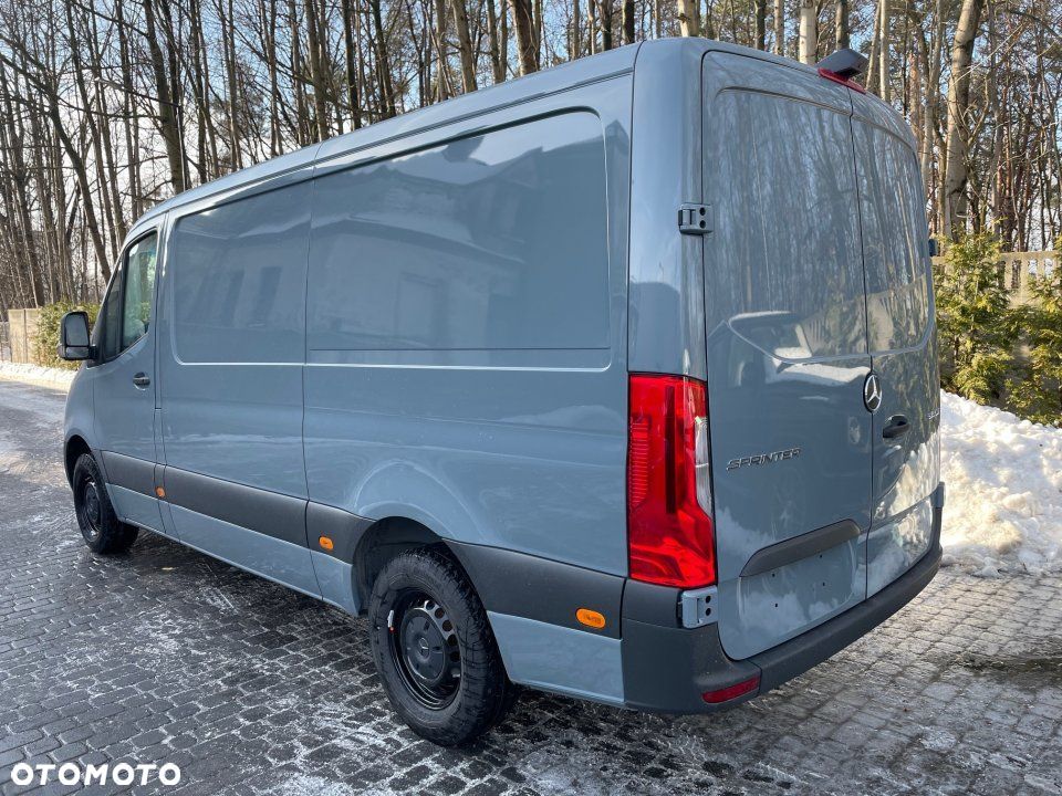 Mercedes-Benz Sprinter - 3