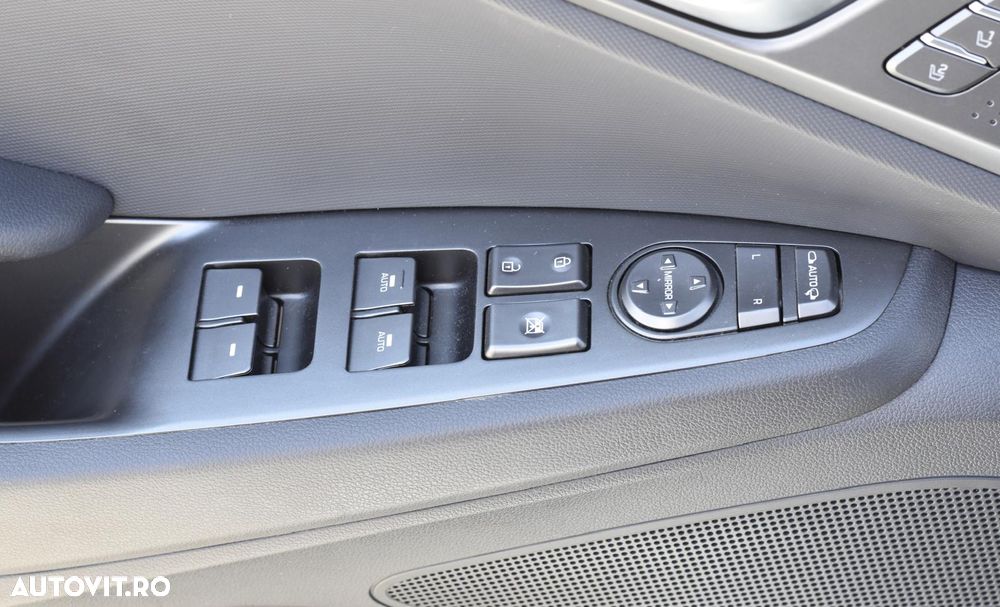 Hyundai IONIQ 141CP Exclusive - 11