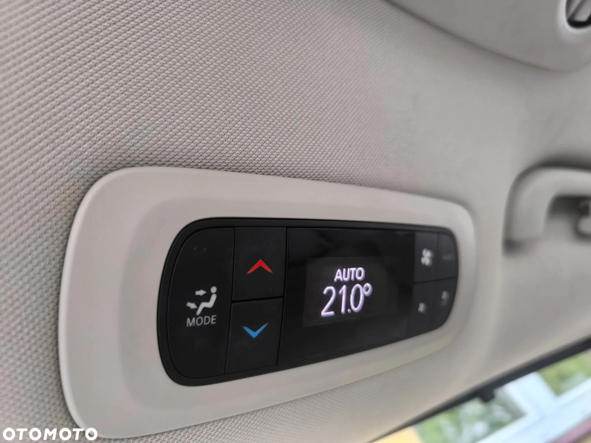 Chrysler Pacifica - 22