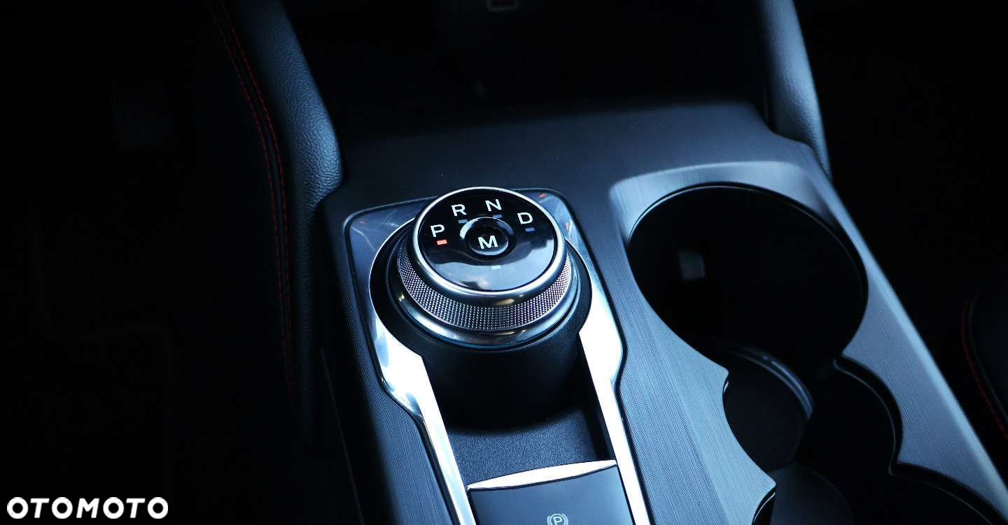 Ford Kuga - 36