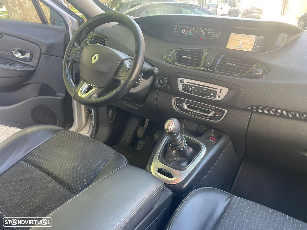 Renault Grand Scénic 1.5 dCi Luxe 7L - 8