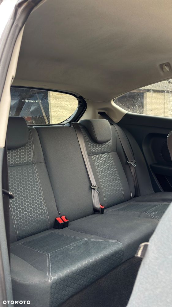 Ford Fiesta - 7