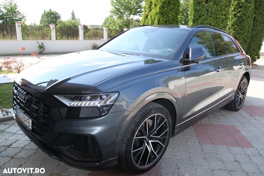 Audi Q8 - 2