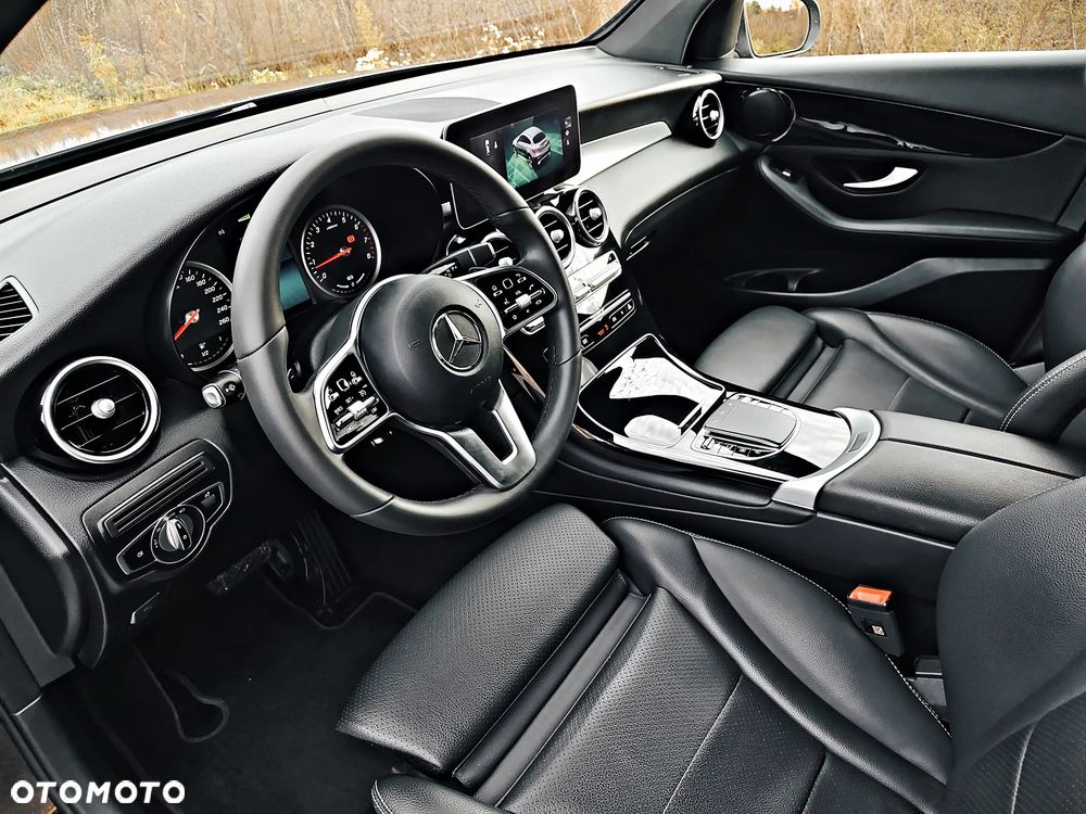 Mercedes-Benz GLC 200 4Matic 9G-TRONIC Exclusive - 27