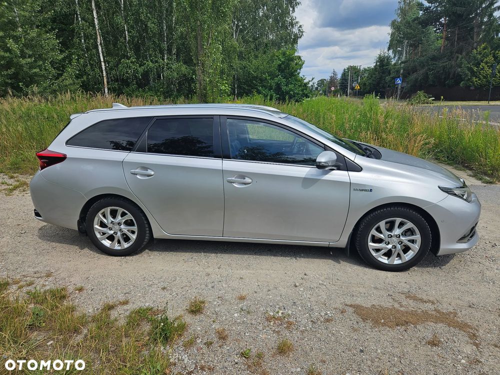 Toyota Auris Hybrid 135 Premium - 5