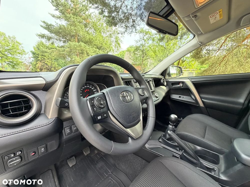 Toyota RAV4 2.0 Premium EU6 - 16