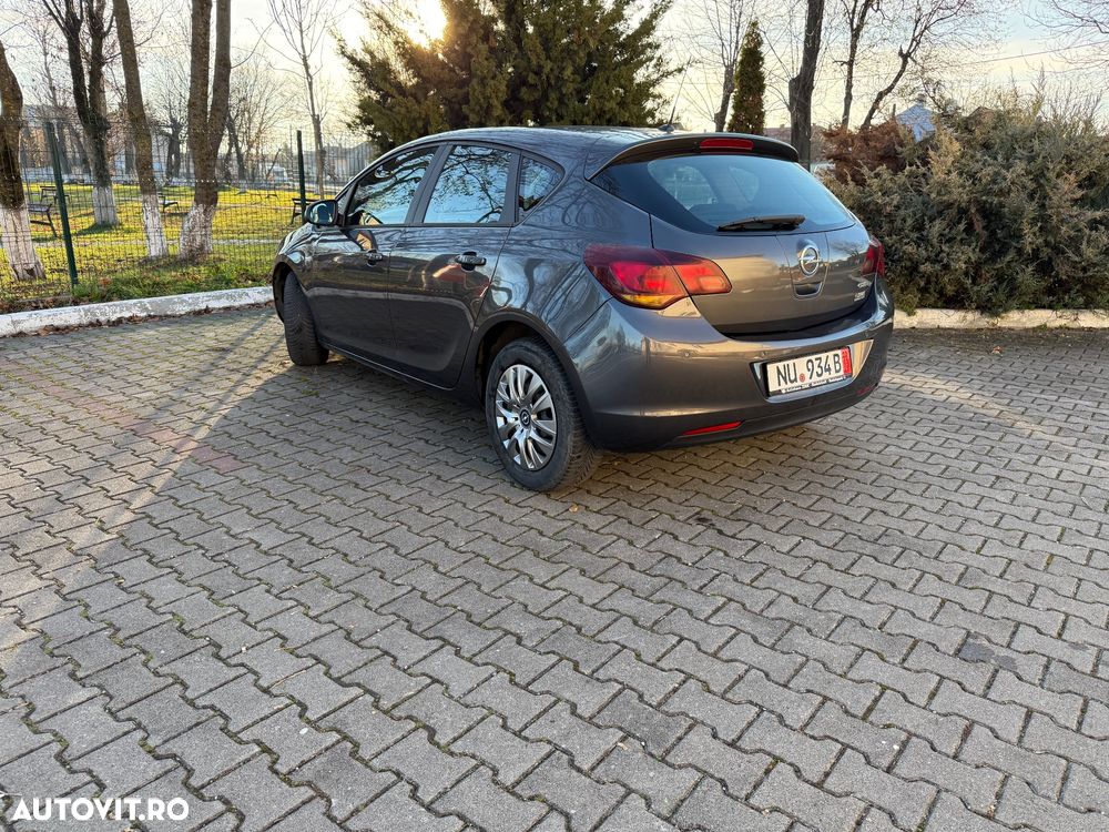 Opel Astra 1.7 CDTI DPF (119g) Edition - 11