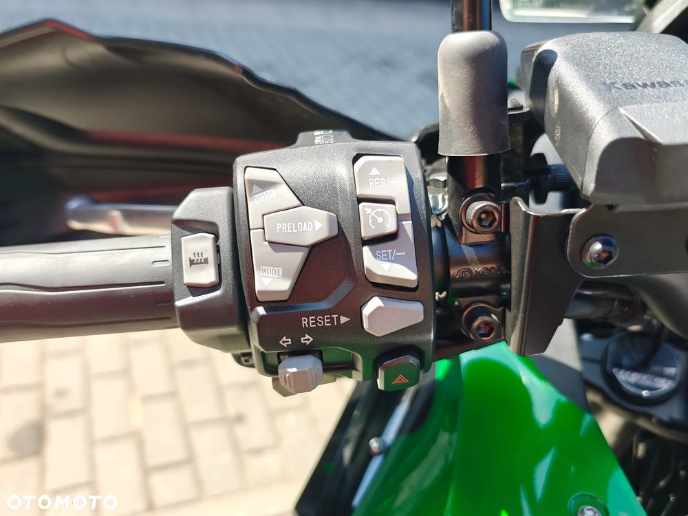 Kawasaki Versys 1000 - 11