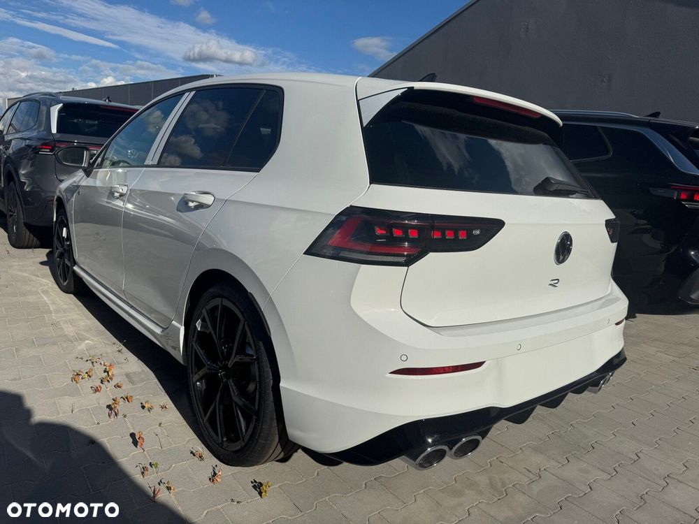 Volkswagen Golf - 5