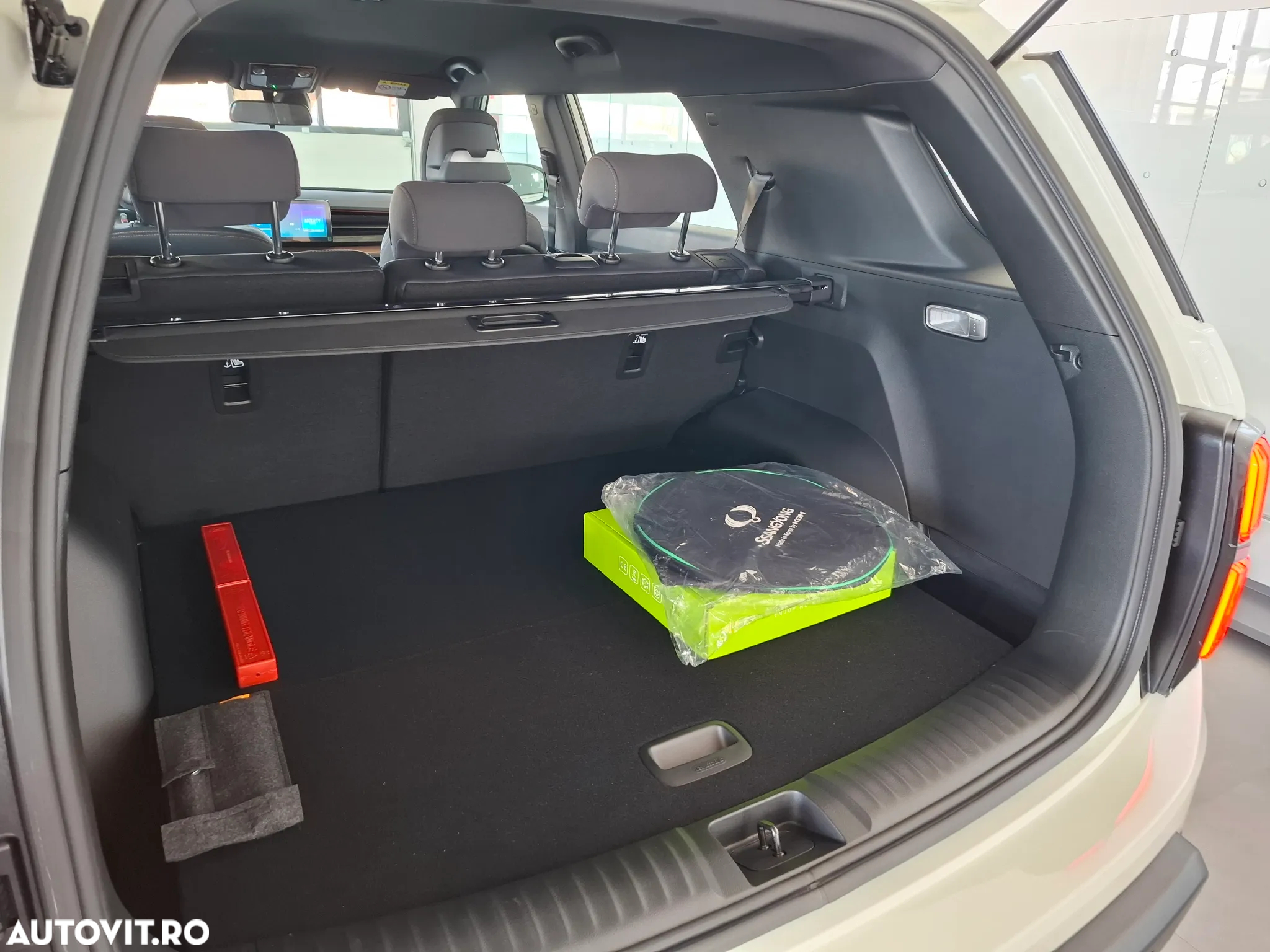 KG Mobility Torres EVX - 27