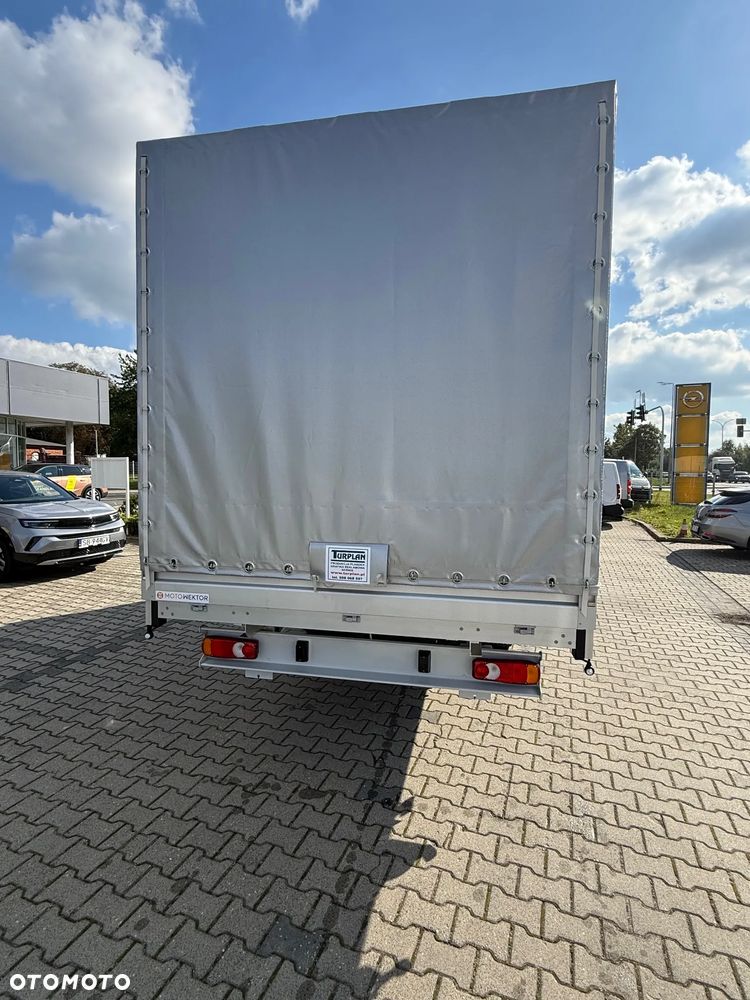 Opel Movano 2,2 180 KM Skrzynia 10EP - 4