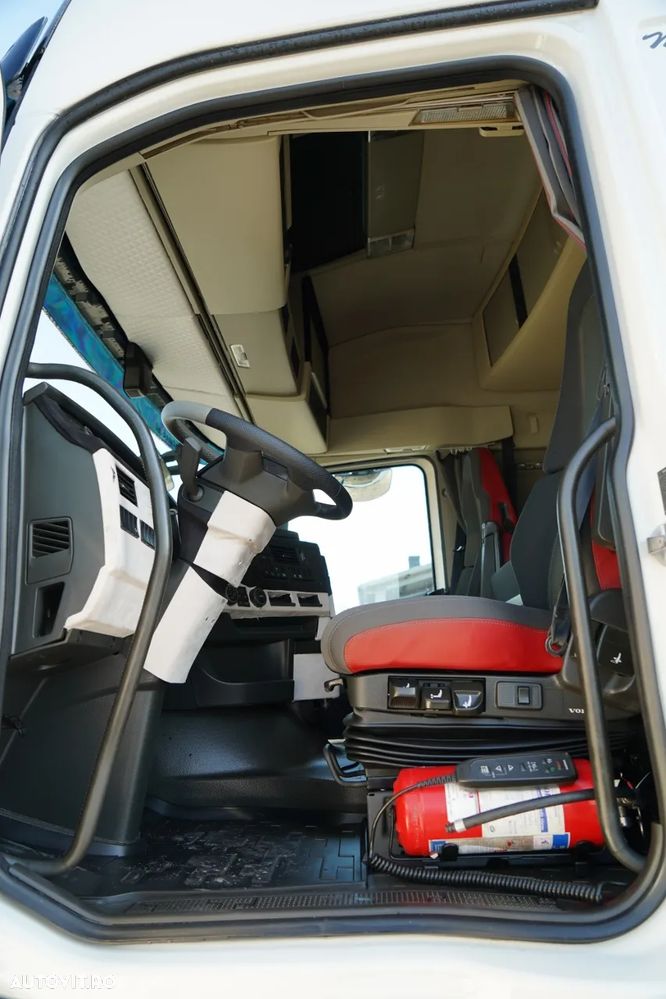 Volvo FH 500 / SOLO / 6X2 / I-PARK COOL / DHOLLANDIA LIFT / PUNTE RIDICATĂ / DIRECȚIE / PODEA REZISTENTĂ - 26