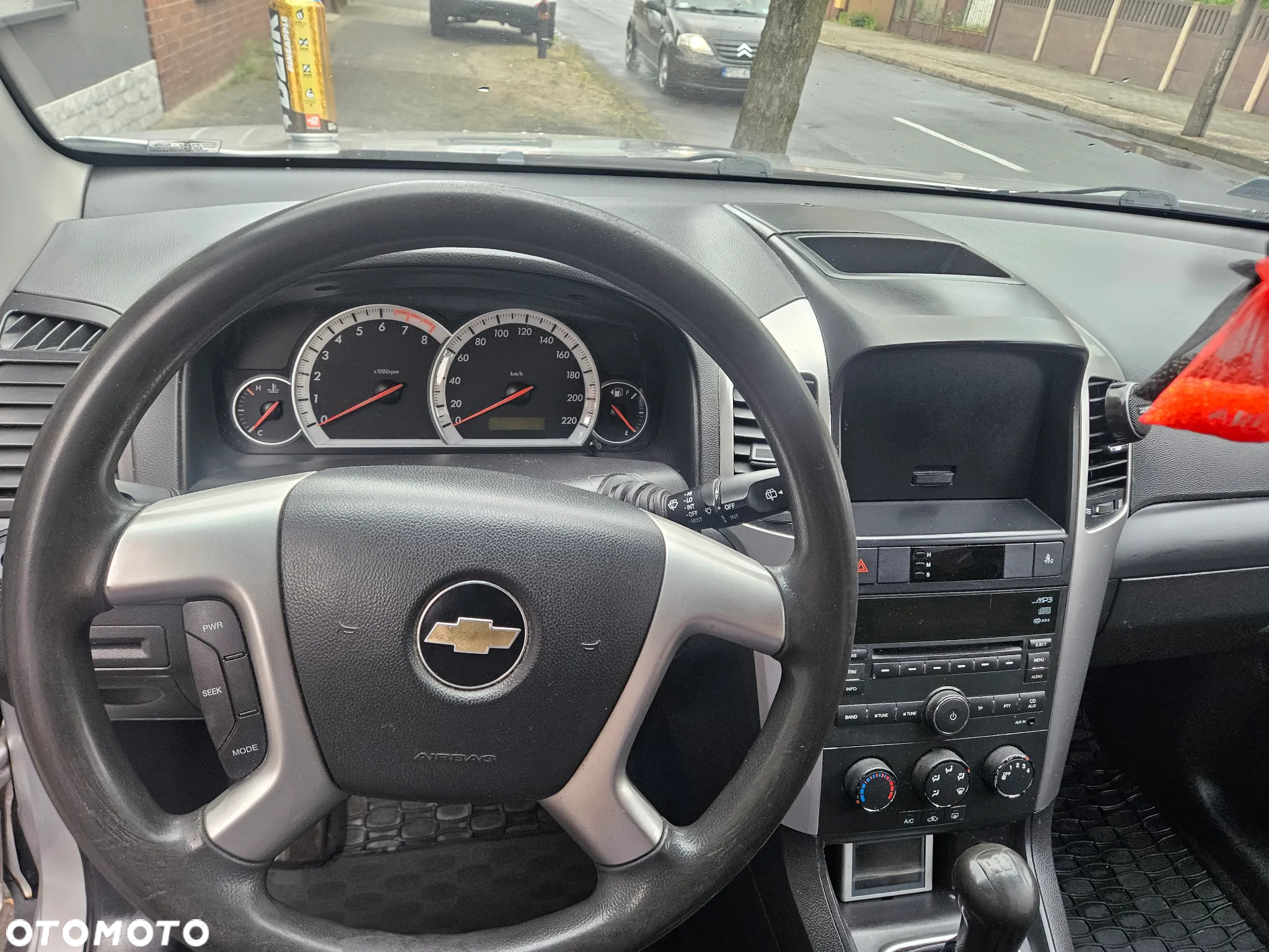 Chevrolet Captiva 2.4 LS 5os - 6