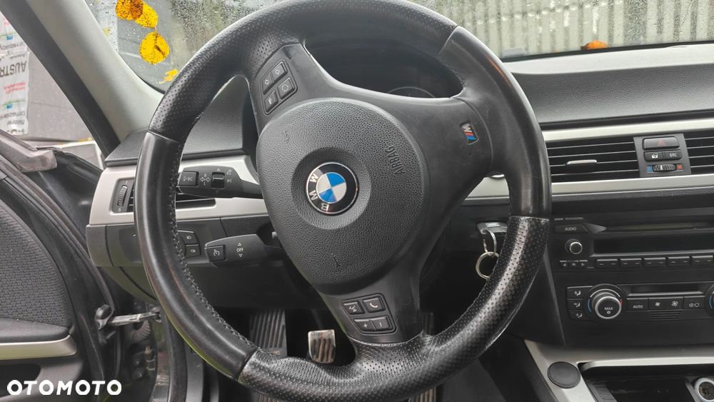 BMW Seria 3 325i Edition Sport - 1