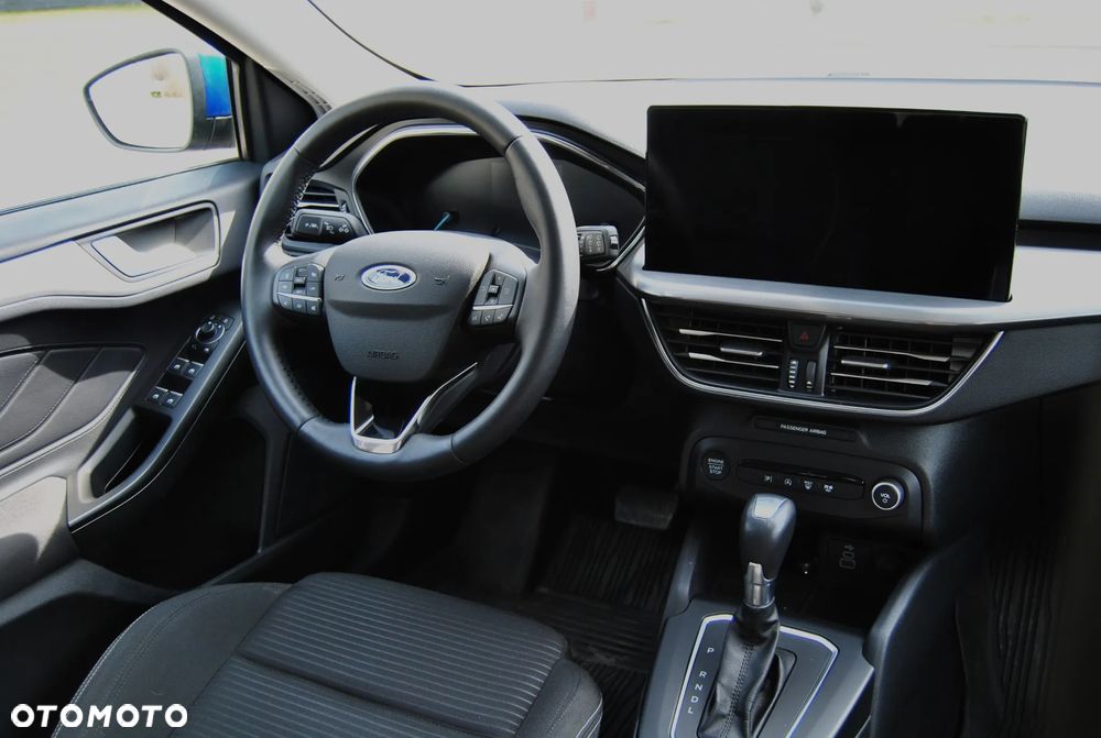 Ford Focus 1.0 EcoBoost mHEV Titanium - 11