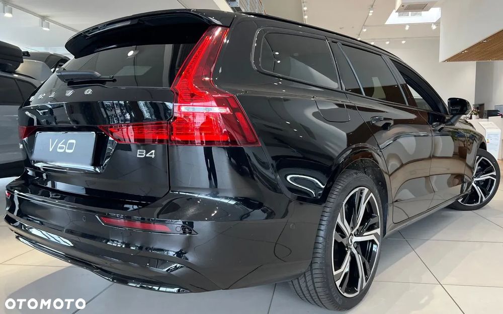 Volvo V60 B4 B Ultimate Dark - 25