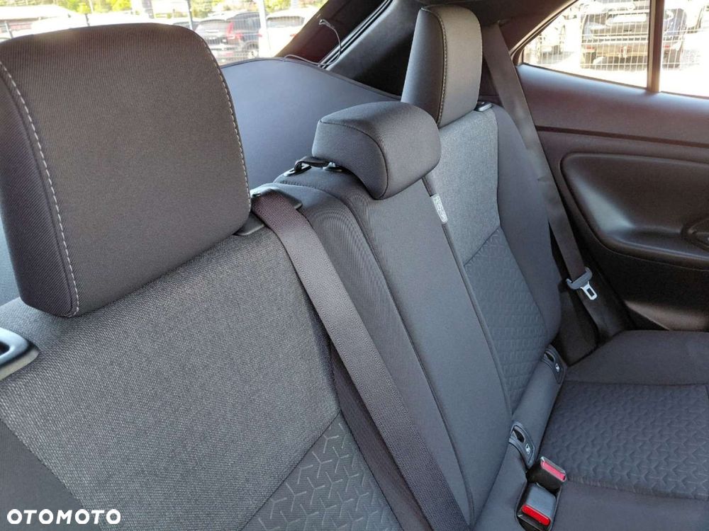 Toyota Yaris Cross - 18