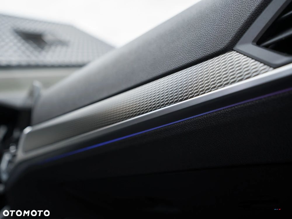 BMW Seria 3 - 30